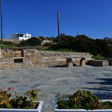 George Farmhouse Chrousa Luaran gambar