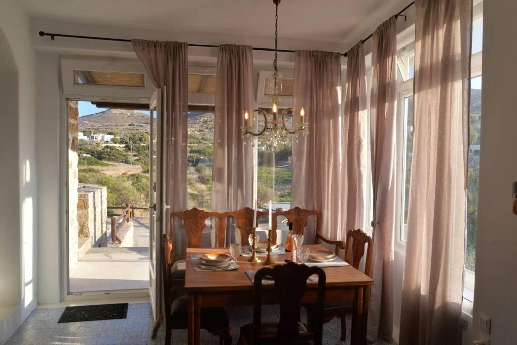 George Farmhouse Chrousa Luaran gambar