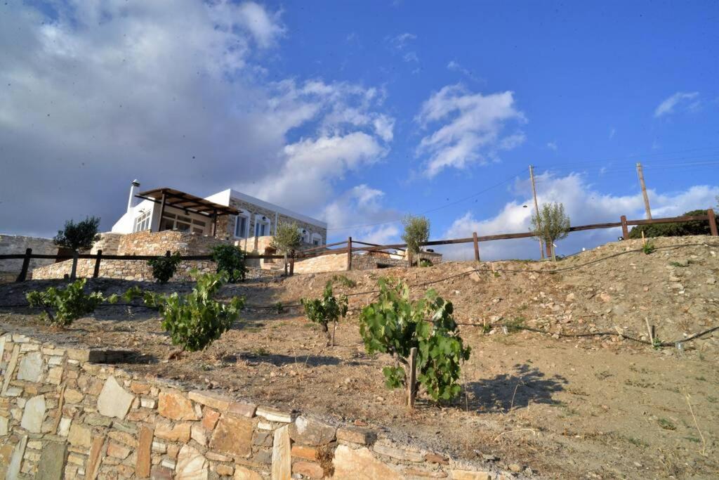 George Farmhouse Chrousa Luaran gambar