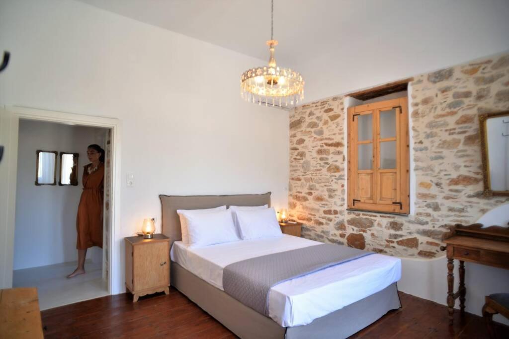 George Farmhouse Chrousa Luaran gambar