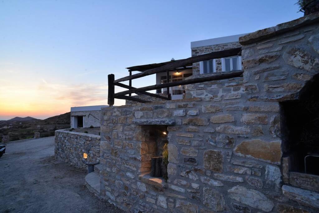 George Farmhouse Chrousa Luaran gambar