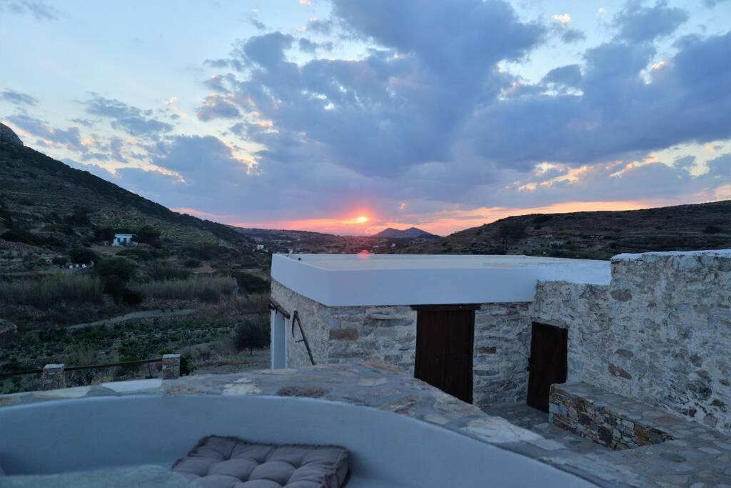 George Farmhouse Chrousa Luaran gambar
